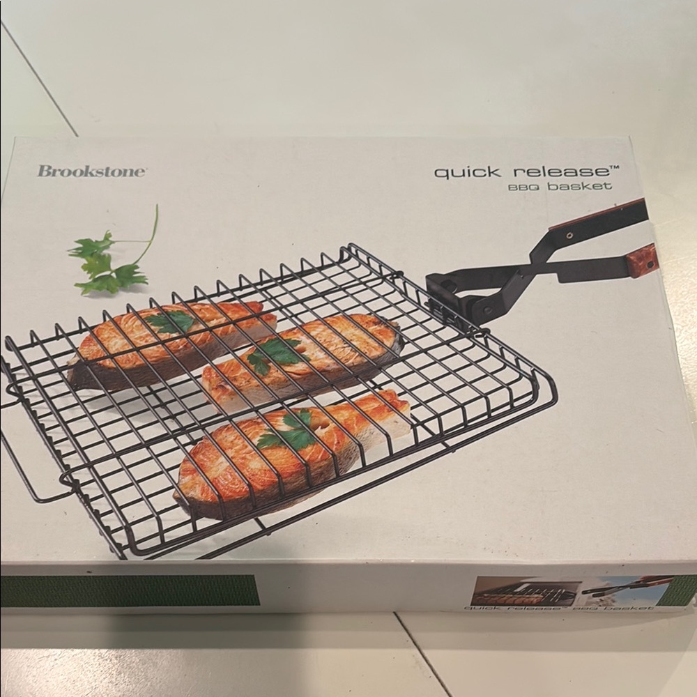 Brookstone BBQ Grill Basket with Quick Release